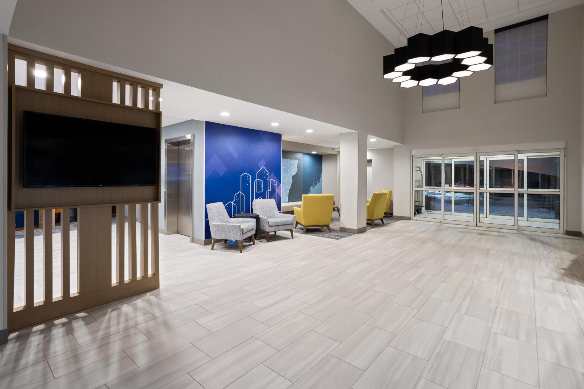 Holiday Inn Express Hotel & Suites Brattleboro By Ihg Ngoại thất bức ảnh