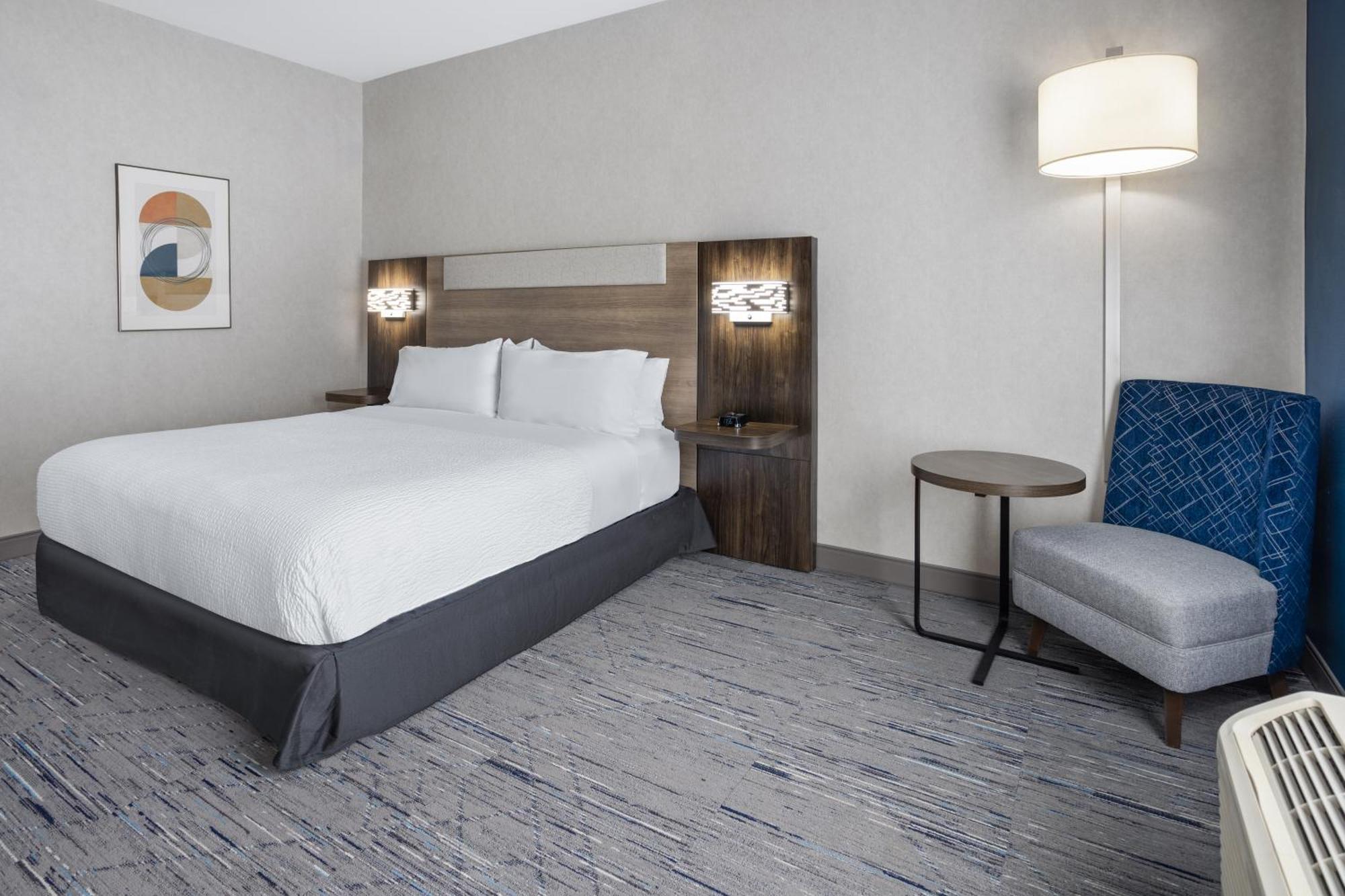 Holiday Inn Express Hotel & Suites Brattleboro By Ihg Ngoại thất bức ảnh
