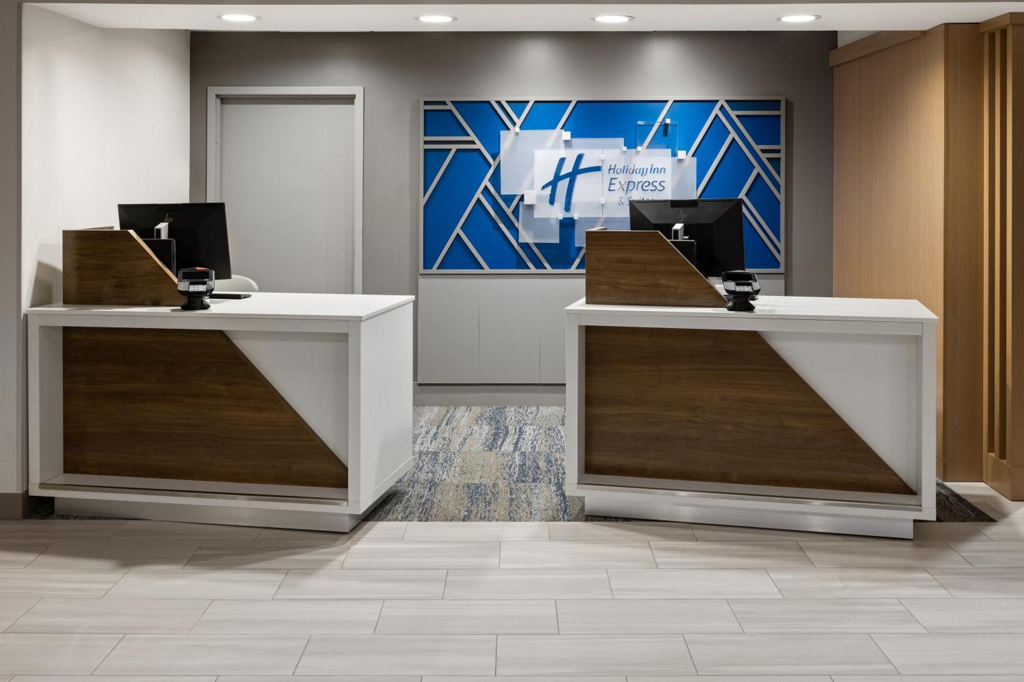 Holiday Inn Express Hotel & Suites Brattleboro By Ihg Ngoại thất bức ảnh