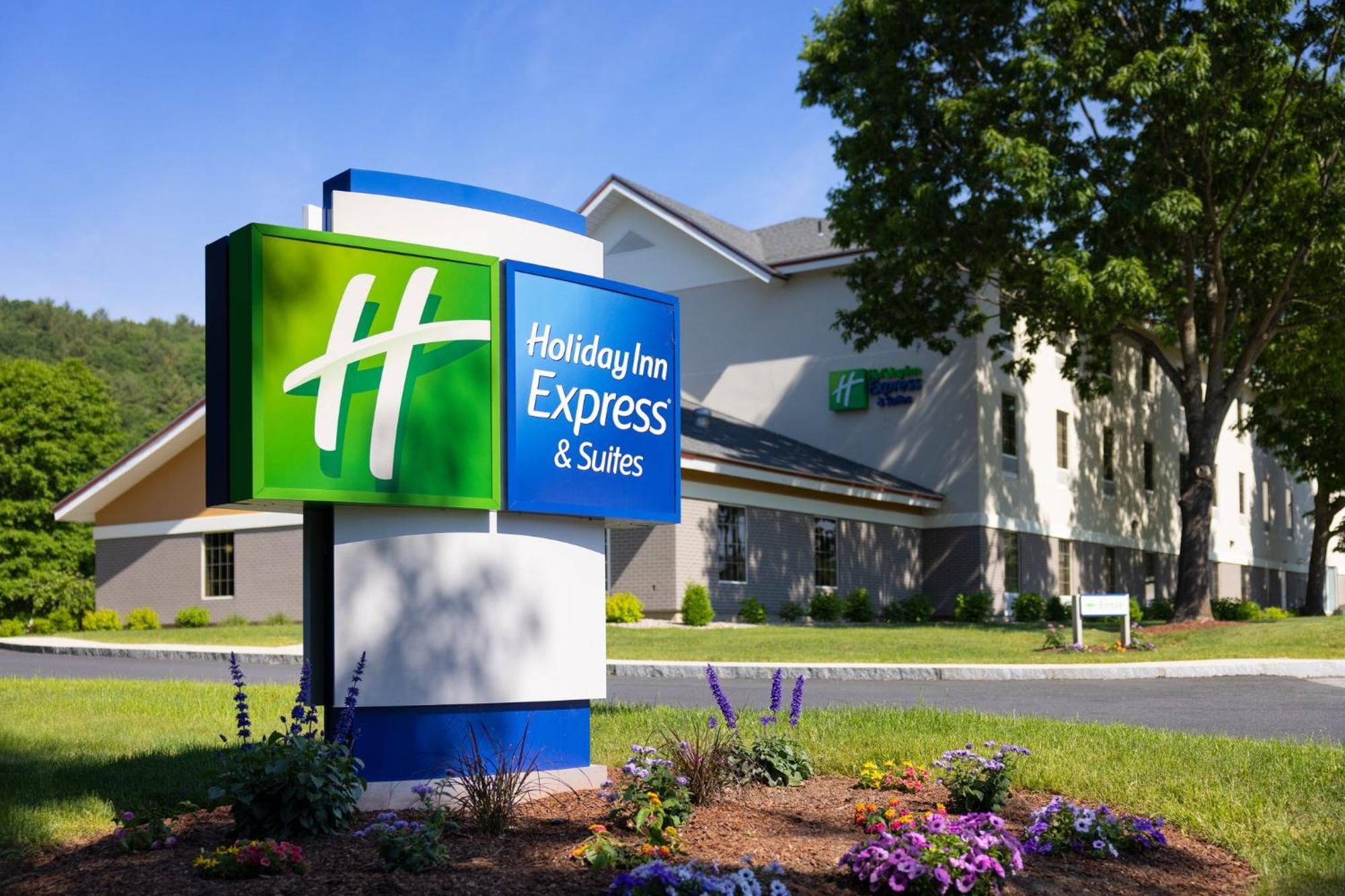 Holiday Inn Express Hotel & Suites Brattleboro By Ihg Ngoại thất bức ảnh